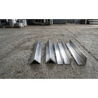 Уголок нержавеющий 15х15х3 горячекатаный, AISI 304, ГОСТ 8509-93